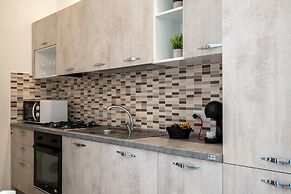 Icaro Apartments