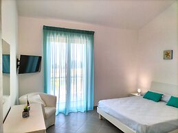 Icaro Apartments