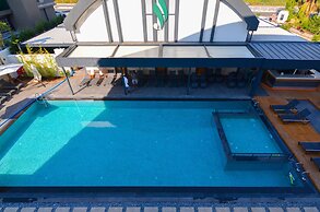 Juglans Suites