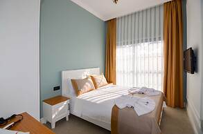 Juglans Suites