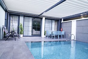 Juglans Suites