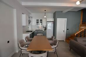 Juglans Suites