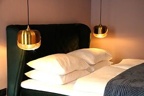 Street Living Hotel