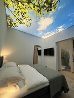 Street Living Hotel