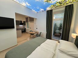 Street Living Hotel