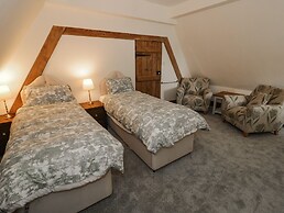 Hill House Farm