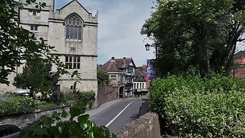 Meadow Terrace