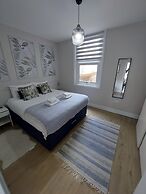 No 73 Aparthotel by condokeeper