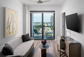 Hotel AKA West Palm
