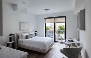 Hotel AKA West Palm