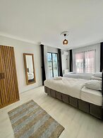 Shahin Golden Hotel