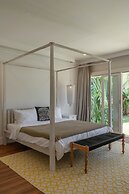 Villa Kelapa Putih