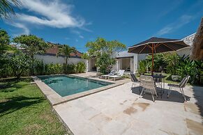 Villa Kelapa Putih