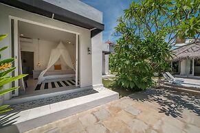 Villa Kelapa Putih