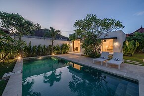 Villa Kelapa Putih