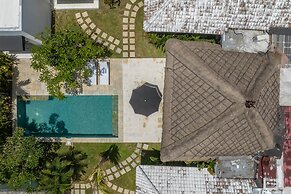 Villa Kelapa Putih