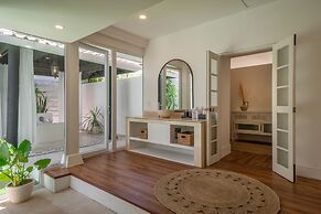 Villa Kelapa Putih