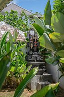 Villa Kelapa Putih