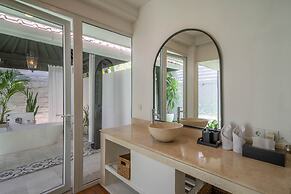 Villa Kelapa Putih
