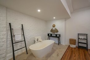 Villa Kelapa Putih