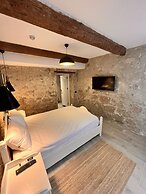 Selavi Hotel