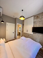 Selavi Hotel