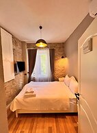 Selavi Hotel