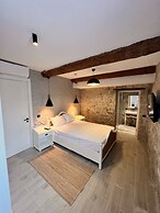 Selavi Hotel