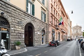At 41 Luxury Suites & Rooms