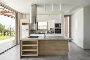 Luria Homes