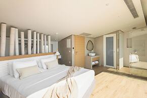 Luria Homes
