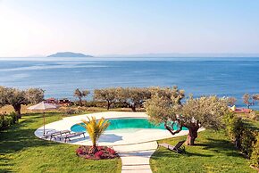 Luria Homes