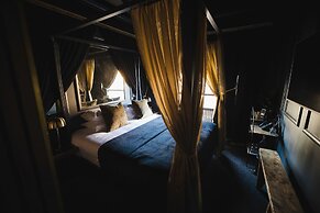 Impossible Motel