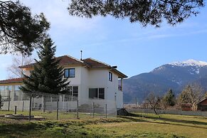CAMP AMBASADOR BRATIN DOL