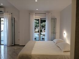 HOTEL DOUKISSA