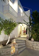 HOTEL DOUKISSA
