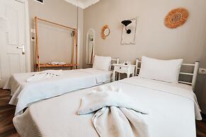 Zeren Alaçatı Butik Otel