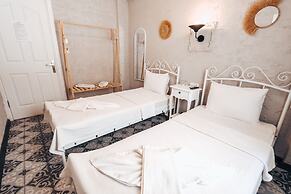 Zeren Alaçatı Butik Otel