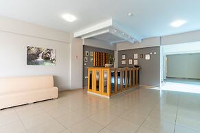 Atrium Hotel