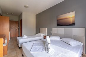 Atrium Hotel