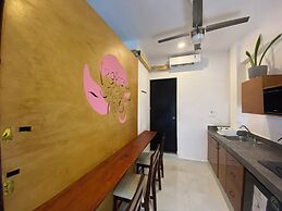 Maui Hostel - Adults Only