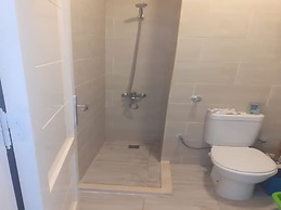 Cosy Studio Apartment Long & Short Term