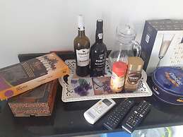 Cosy Studio Apartment Long & Short Term