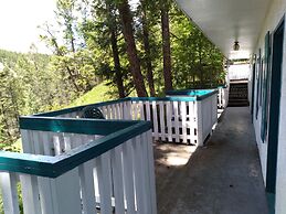 Apple Tree Inn