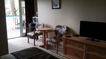 Apple Tree Inn