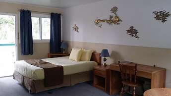 Apple Tree Inn