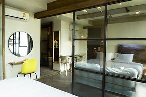 Karaarom Hotel