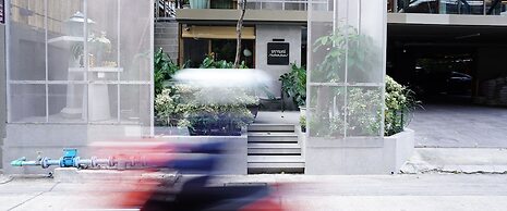 Karaarom Hotel