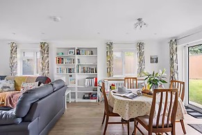 Peaceful Cornwall Retreat With Secure Garden