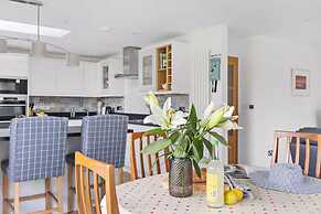 Peaceful Cornwall Retreat With Secure Garden